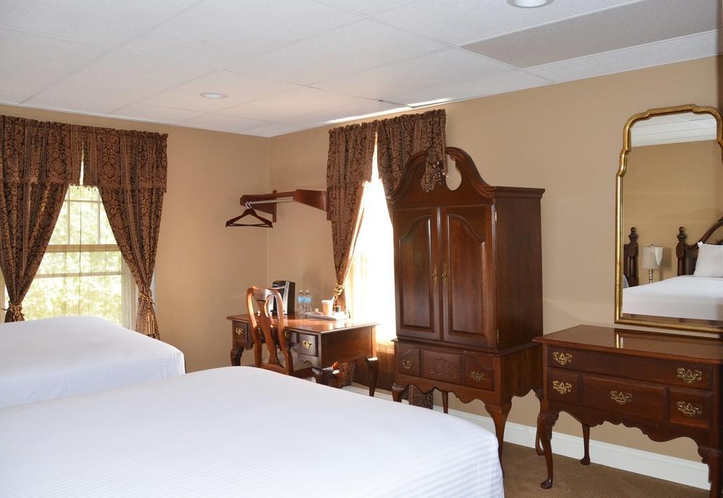 The Sherwood Hotel Greene Rum bild